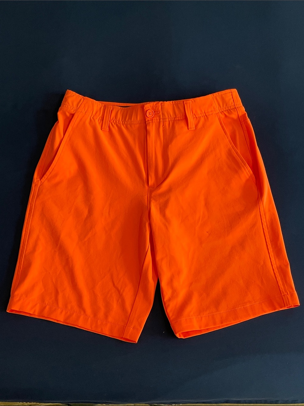 Under Armour Bright Orange Men's Athletic Shorts W32